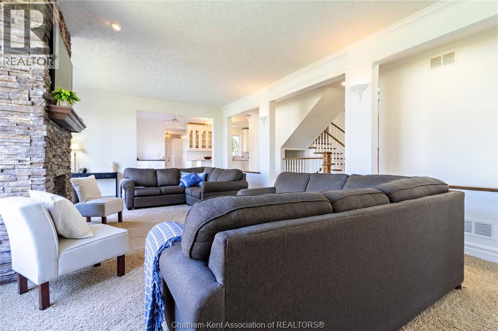 23356 Dew Drop Road Property Photo 15