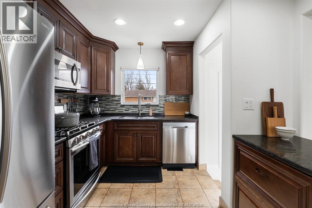 735 Lounsborough Property Photo 15