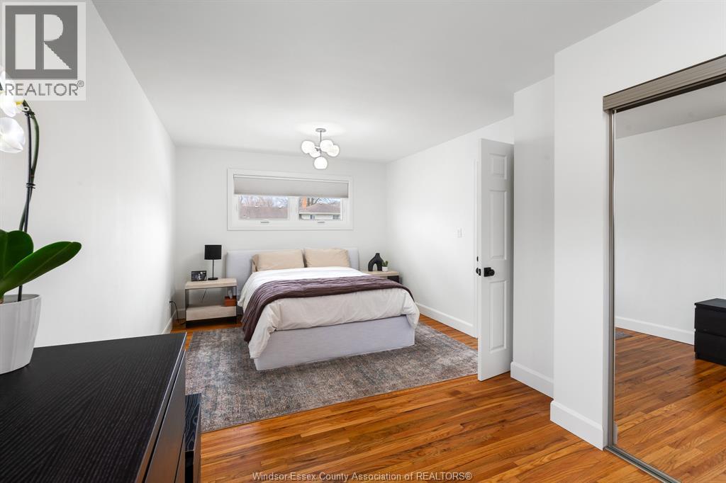735 Lounsborough Property Photo 17