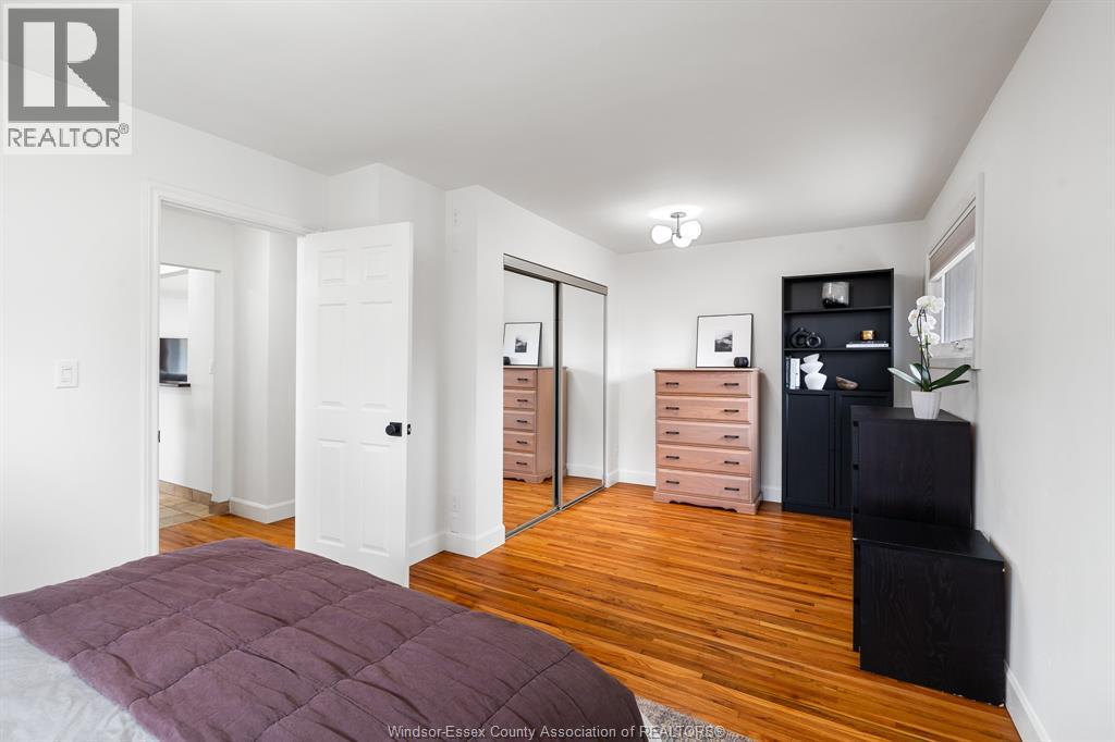 735 Lounsborough Property Photo 18