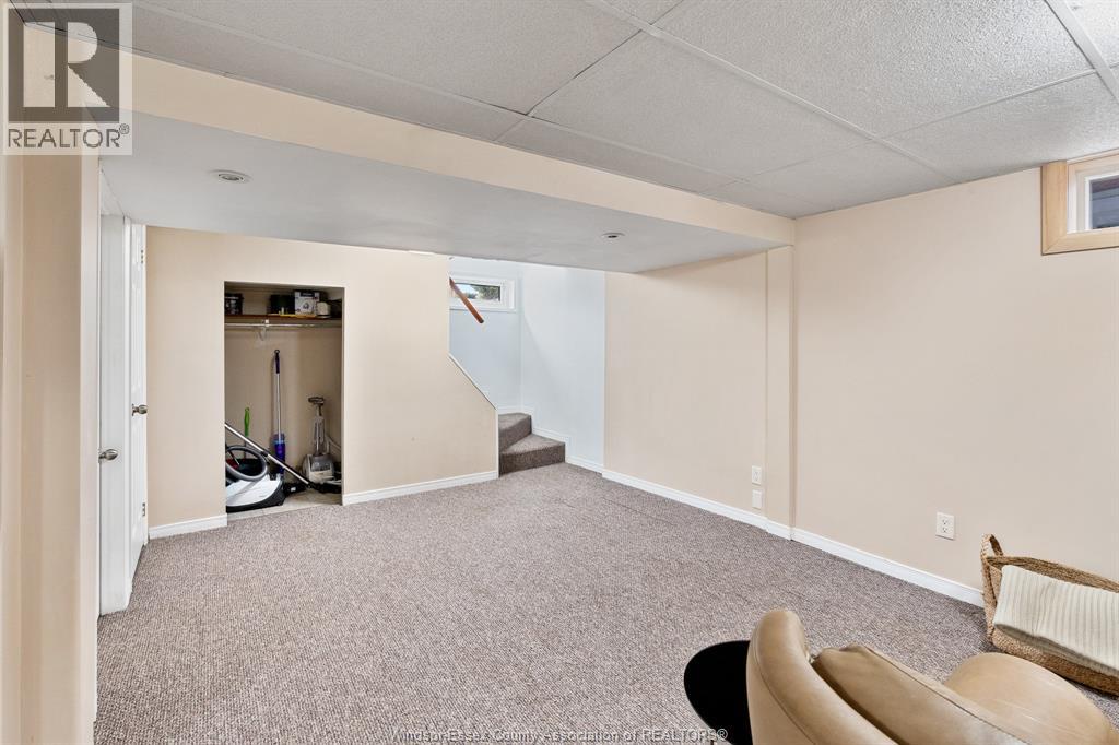 735 Lounsborough Property Photo 24