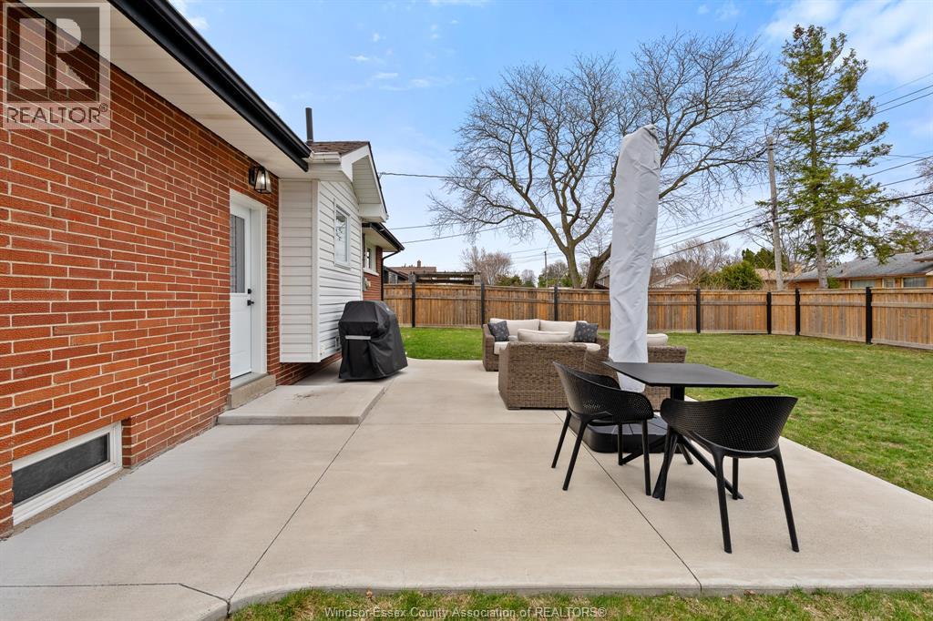 735 Lounsborough Property Photo 41