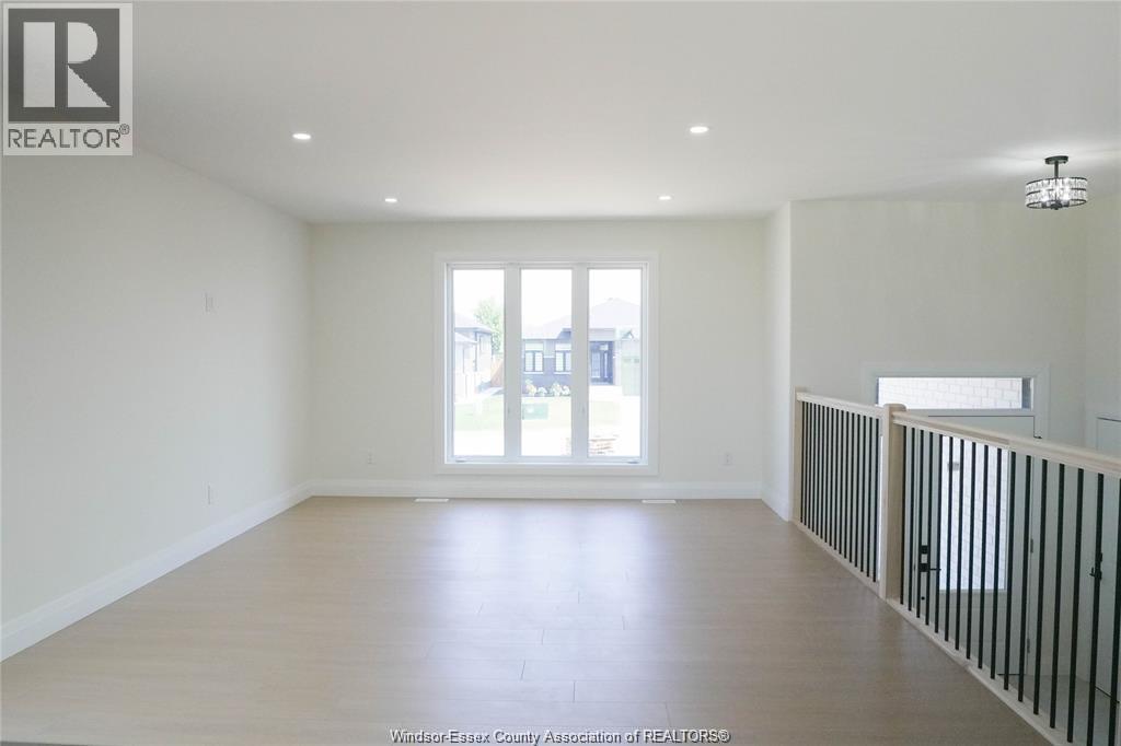 21 Hawthorne Crescent Property Photo 9