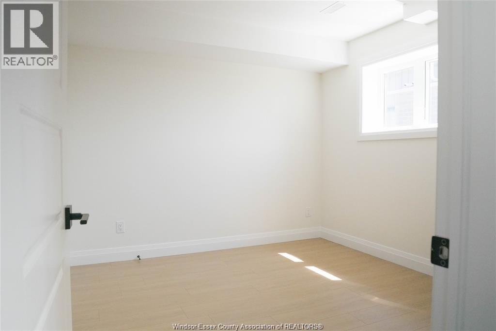 21 Hawthorne Crescent Property Photo 17