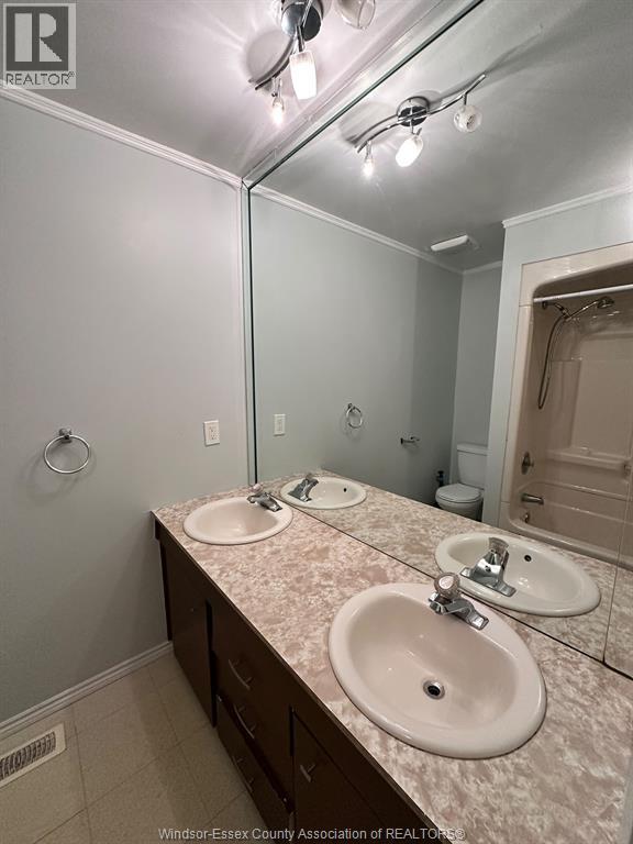 4060 Churchill Unit# Main Property Photo 6