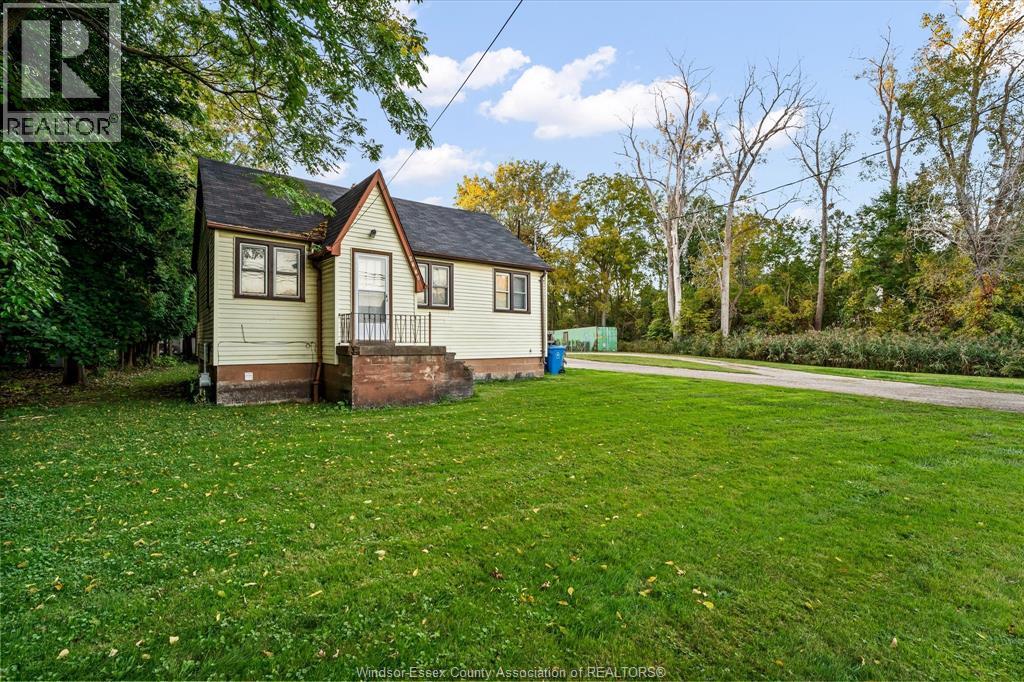 4776 Malden Road Property Photo 8