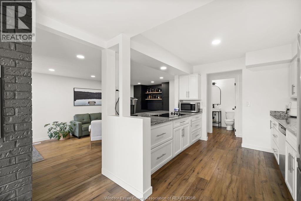8678 Riverside Drive Property Photo 12