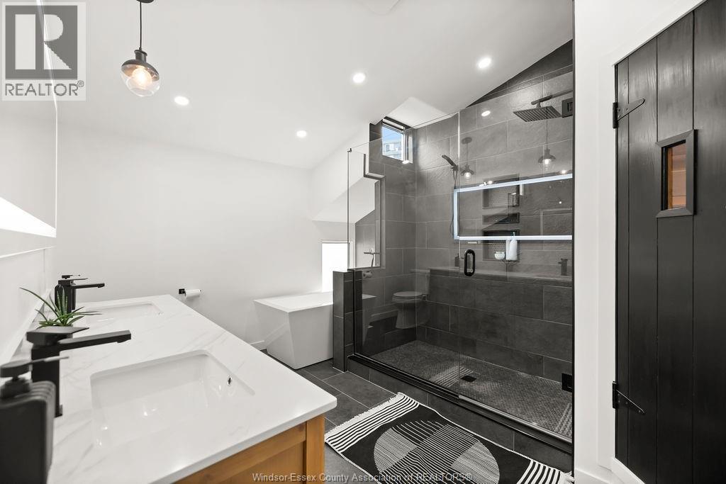 8678 Riverside Drive Property Photo 30