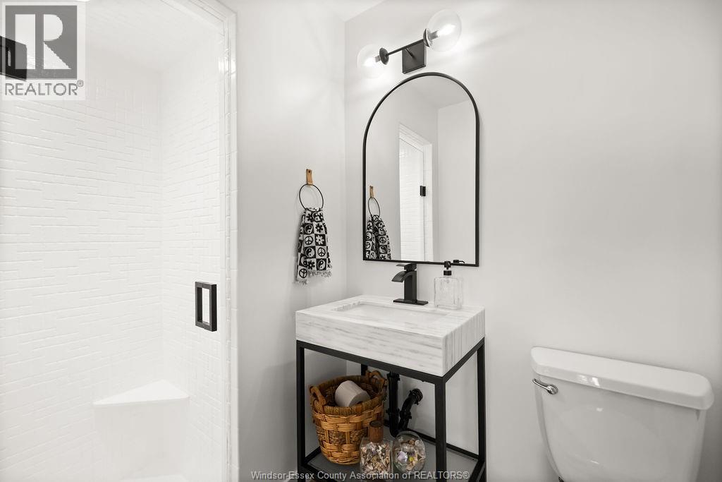 8678 Riverside Drive Property Photo 36