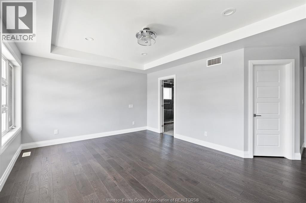7370 Garnet Crescent Property Photo 14