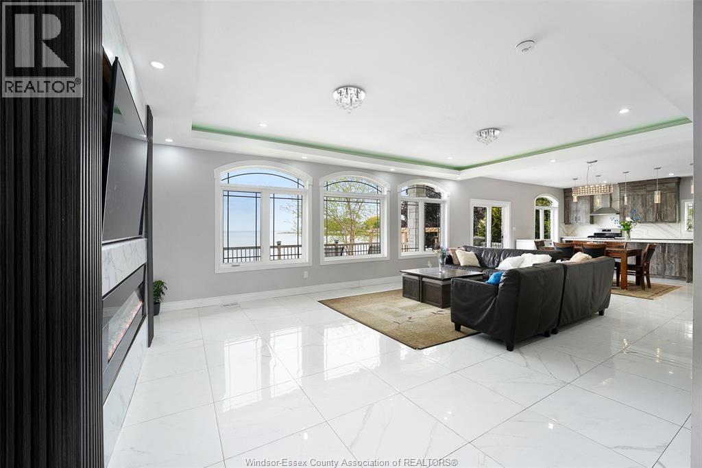 300 Shoreview Circle Property Photo 10