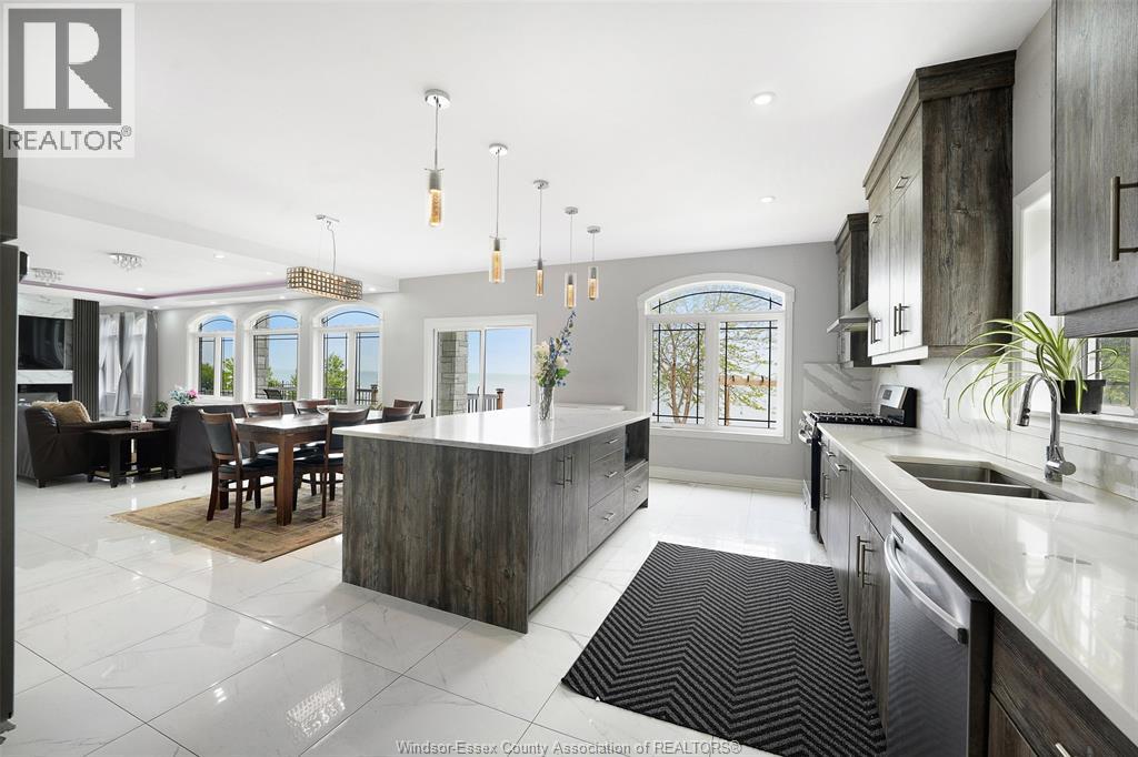 300 Shoreview Circle Property Photo 18