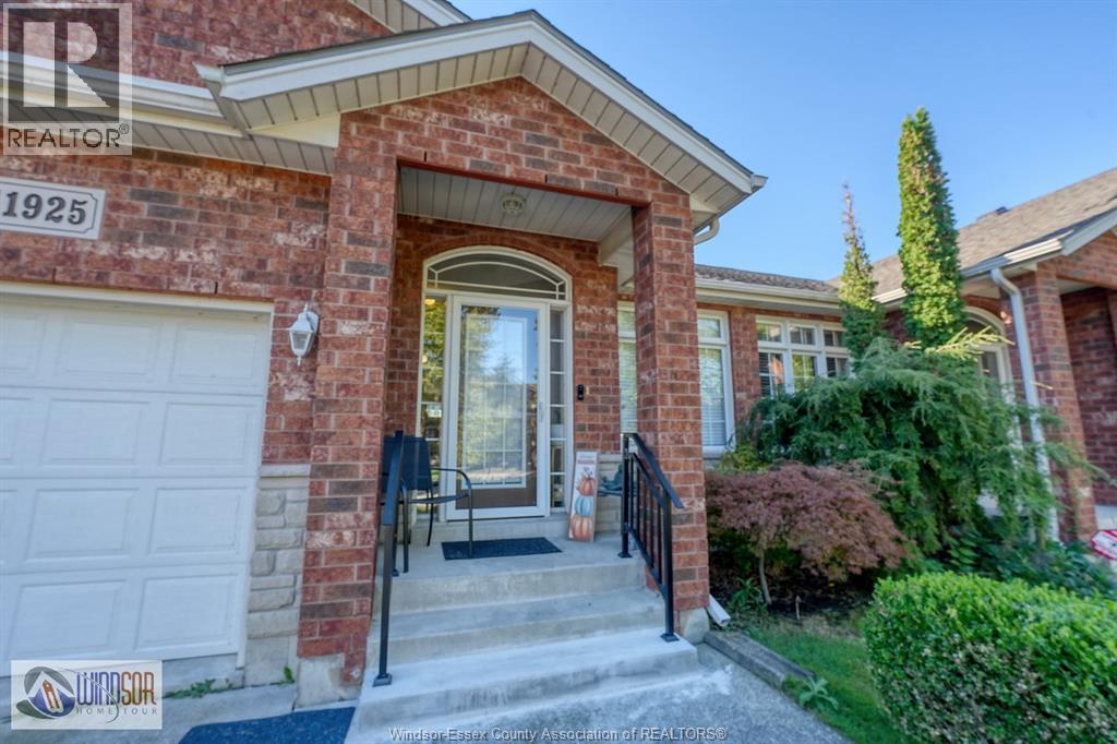11925 Cobblestone Property Photo 1