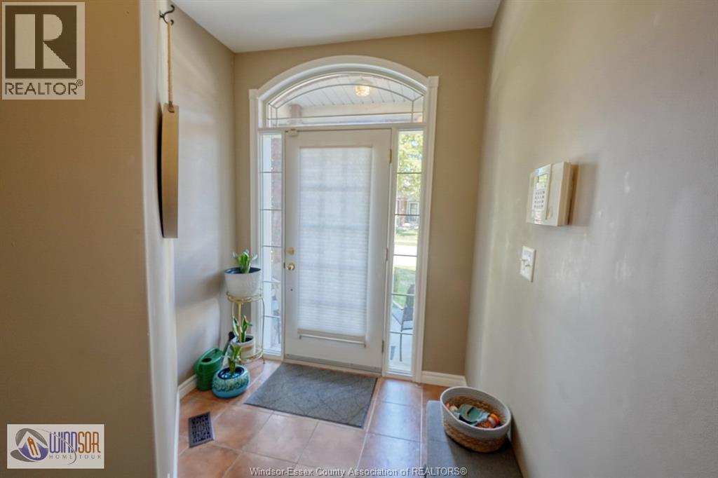 11925 Cobblestone Property Photo 3