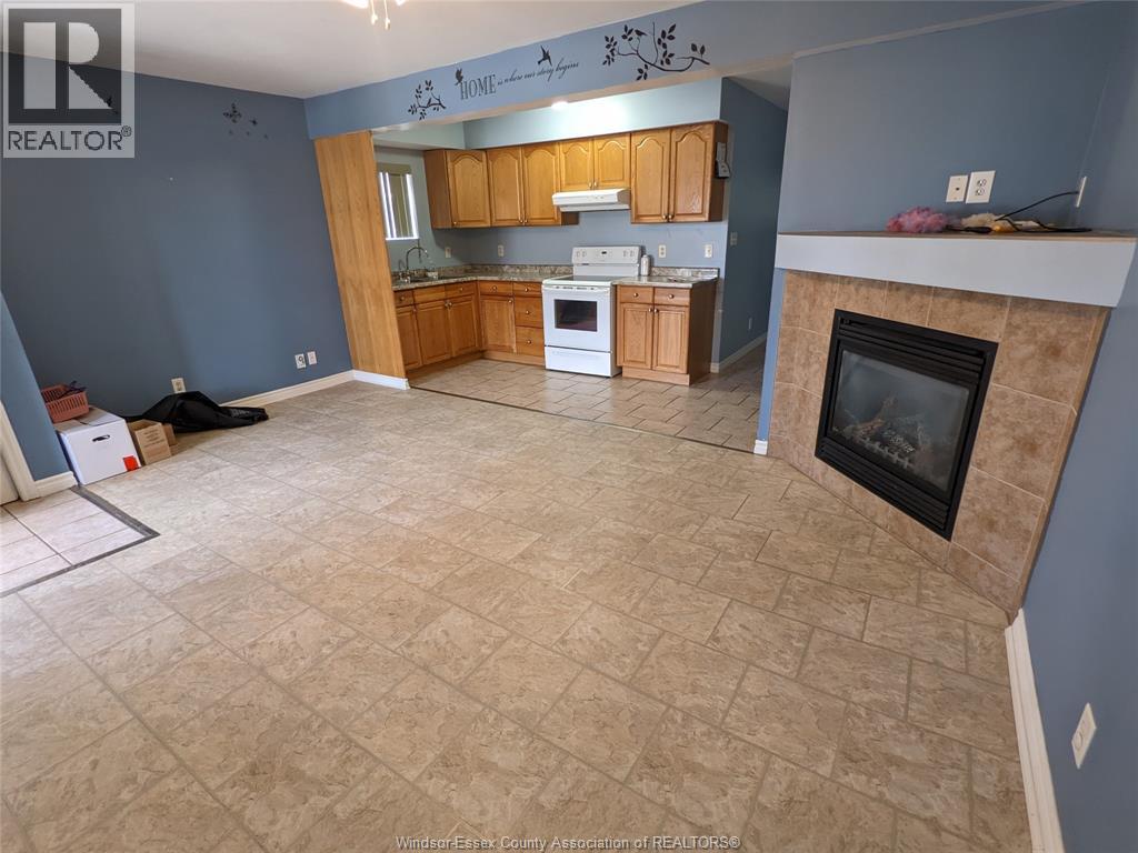 349 Tuscarora Unit# Main Property Photo 5