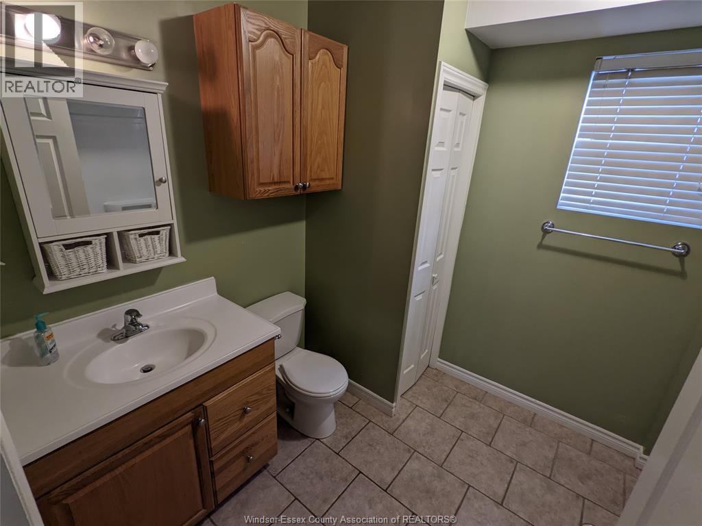 349 Tuscarora Unit# Main Property Photo 9