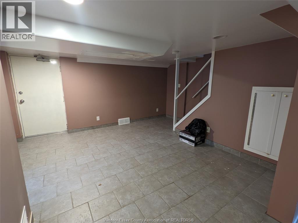 349 Tuscarora Unit# Main Property Photo 10