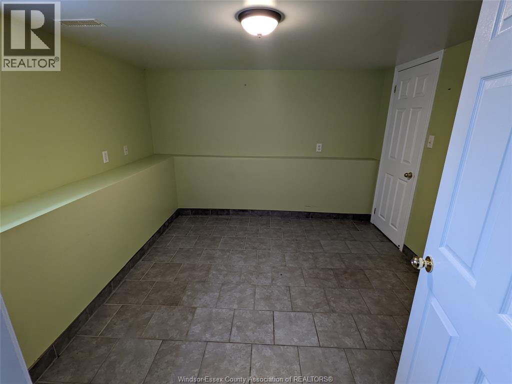 349 Tuscarora Unit# Main Property Photo 15