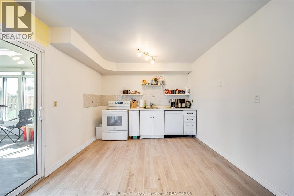 368 Carling Crescent Property Photo 16