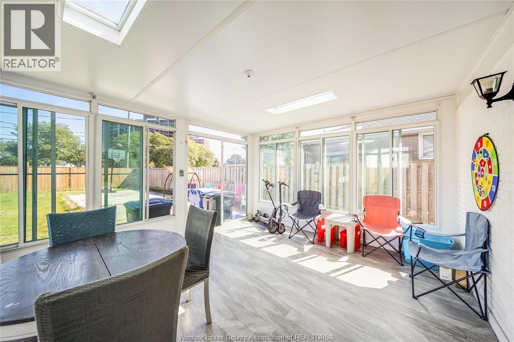 368 Carling Crescent Property Photo 28