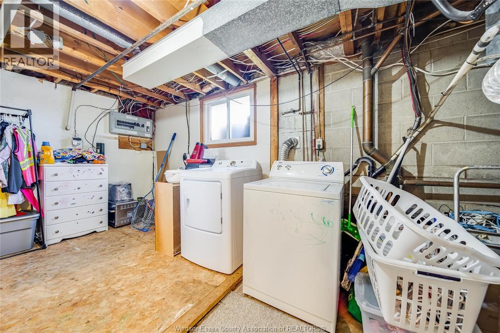 368 Carling Crescent Property Photo 30