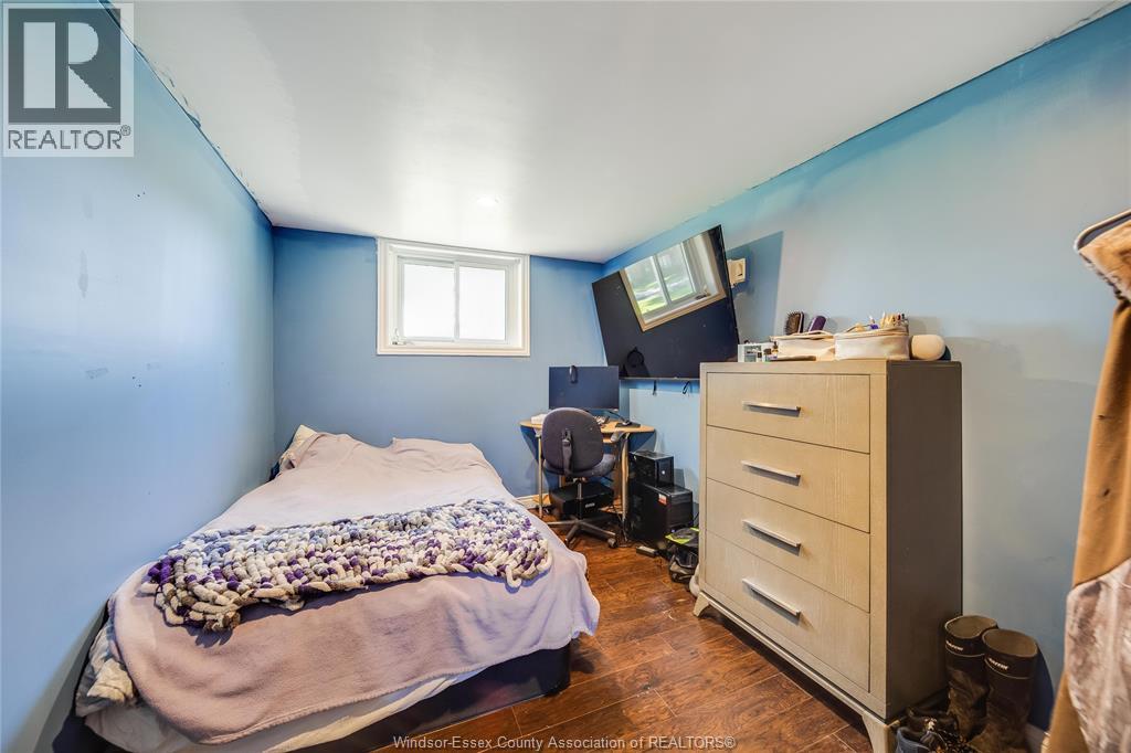 368 Carling Crescent Property Photo 32