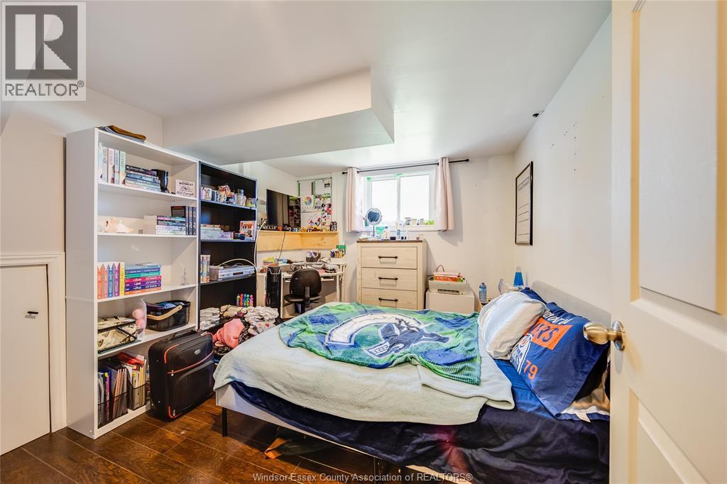 368 Carling Crescent Property Photo 35