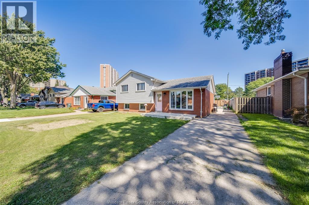 368 Carling Crescent Property Photo 38