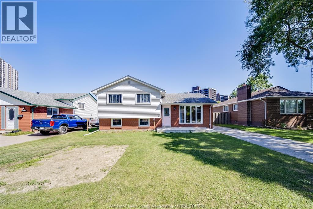 368 Carling Crescent Property Photo 39