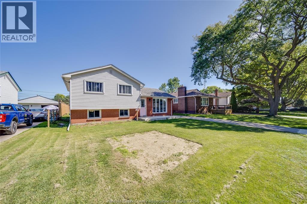 368 Carling Crescent Property Photo 40
