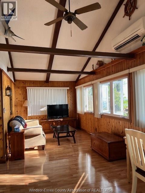 404 Robson Rd Property Photo 11