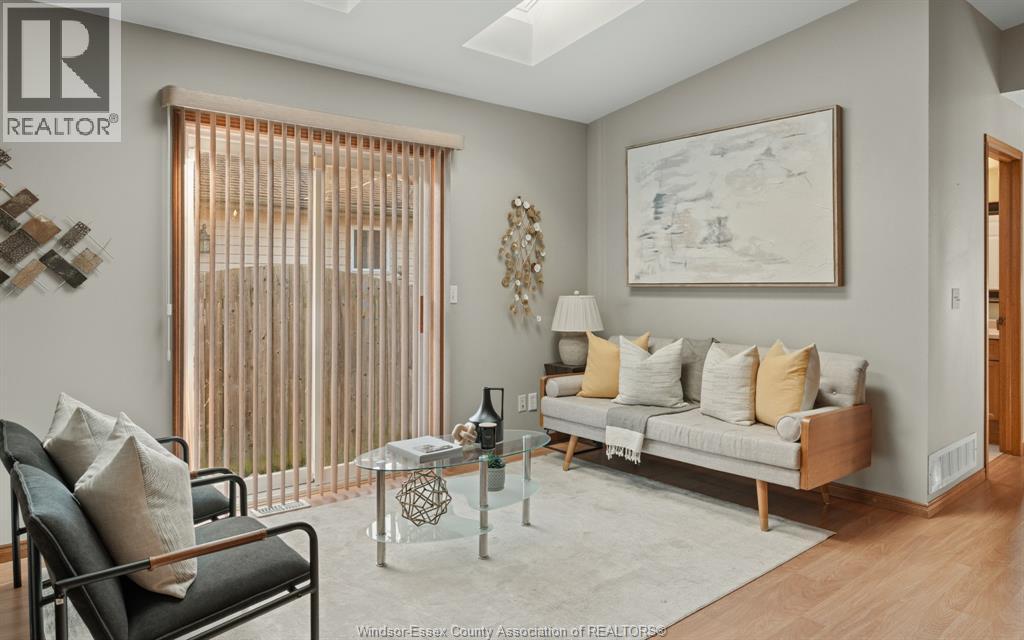 40 Tofflemire Property Photo 8