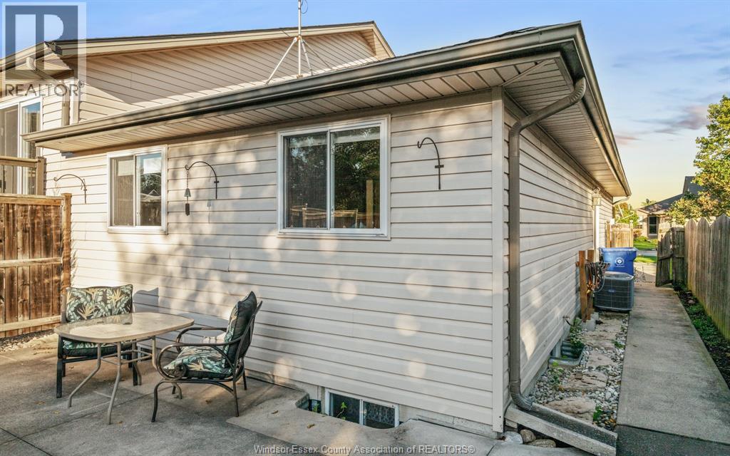 40 Tofflemire Property Photo 33