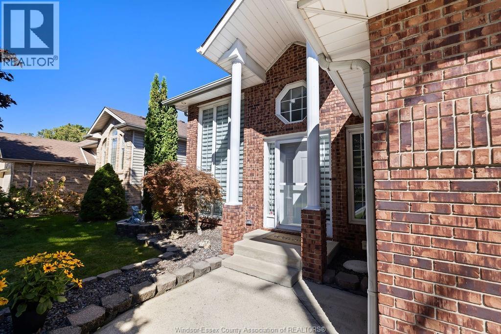 1520 Maple Property Photo 3
