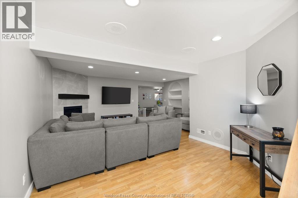 1520 Maple Property Photo 19