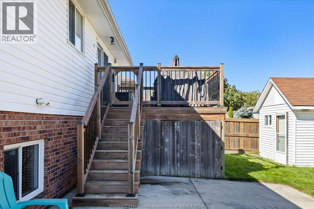 1520 Maple Property Photo 31