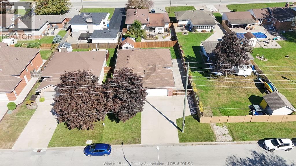 1520 Maple Property Photo 33