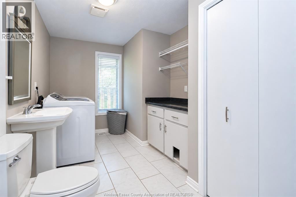 2585 Banwell Property Photo 15