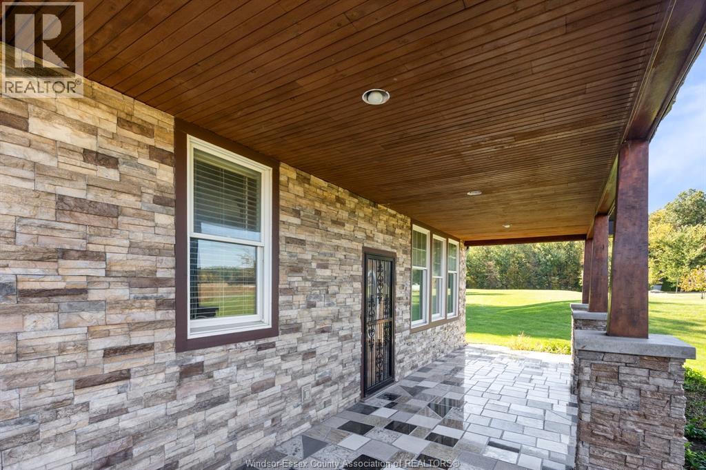 8541 North Sideroad Property Photo 3