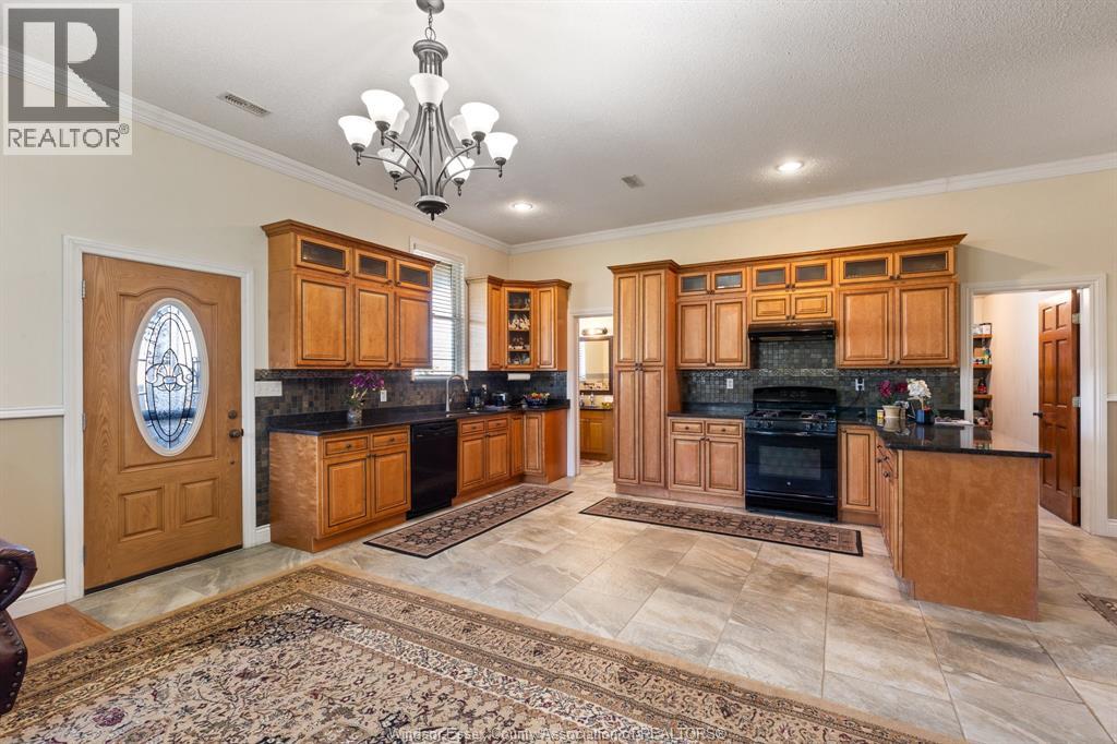 8541 North Sideroad Property Photo 4