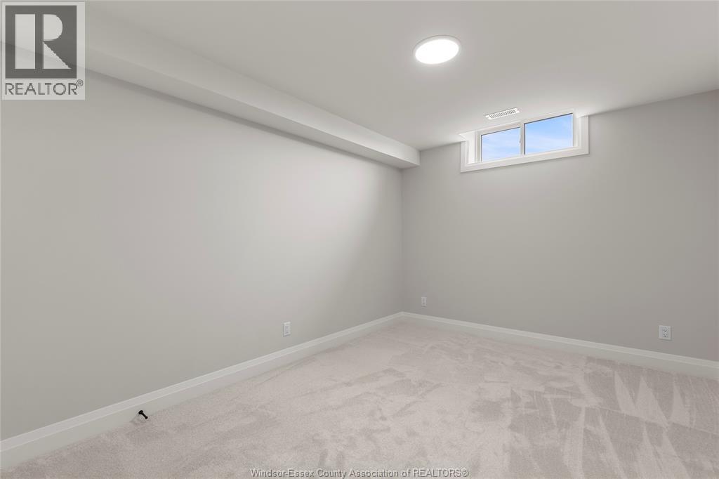512 Orsini Property Photo 29