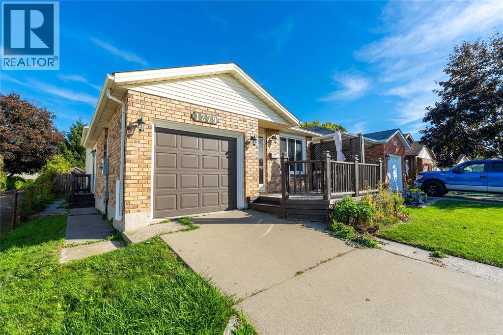 1279 Thistledown Avenue Property Photo 2
