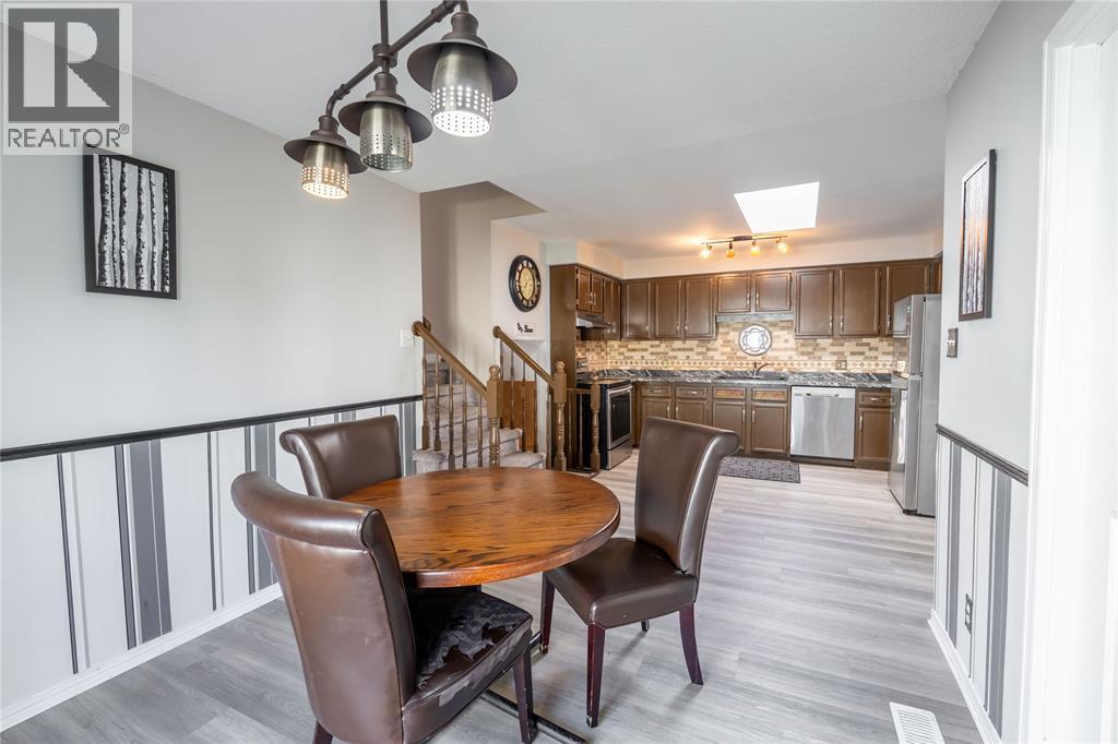 1279 Thistledown Avenue Property Photo 11