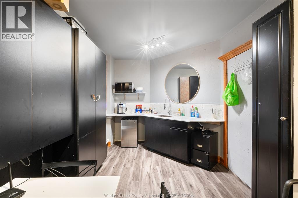 520 Pelissier Street Property Photo 20
