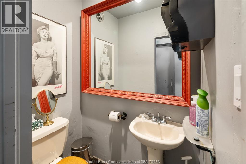 520 Pelissier Street Property Photo 21