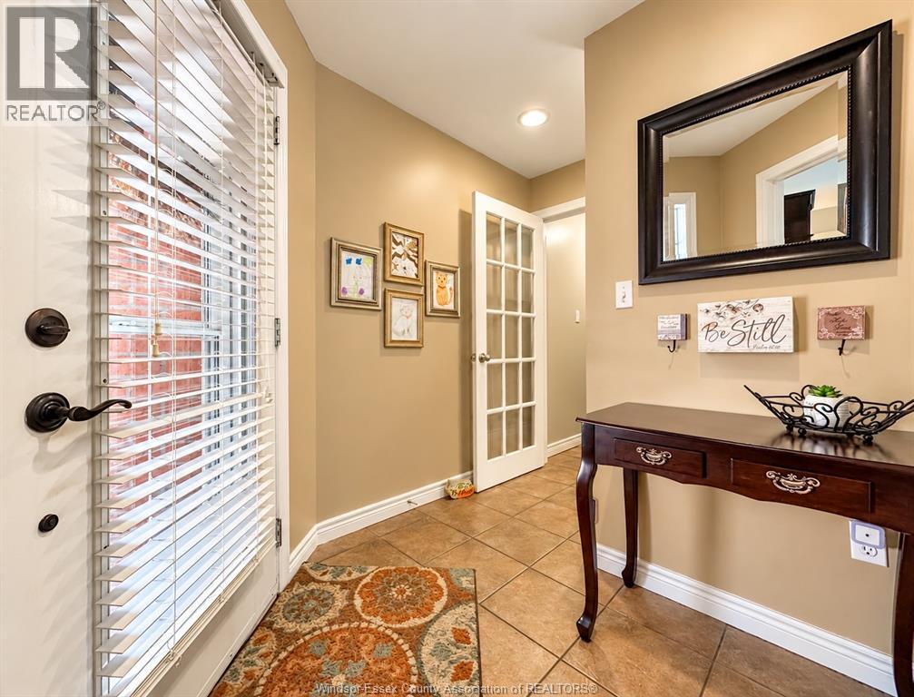 2231 Luxury Property Photo 4