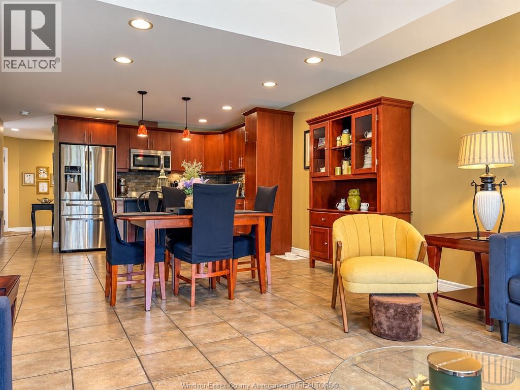 2231 Luxury Property Photo 9