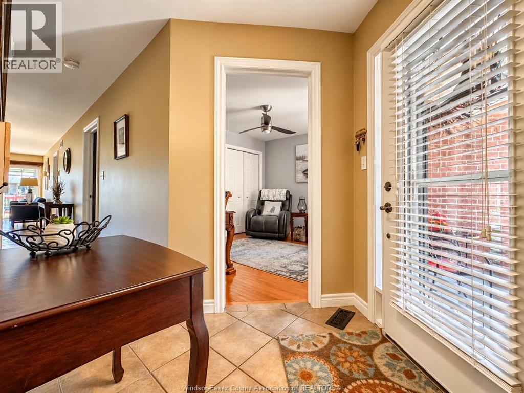 2231 Luxury Property Photo 21