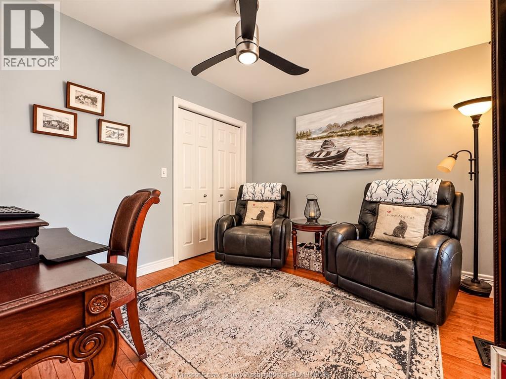 2231 Luxury Property Photo 22