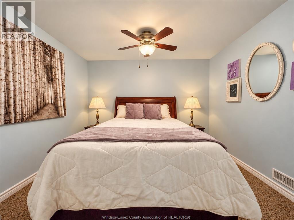 2231 Luxury Property Photo 31